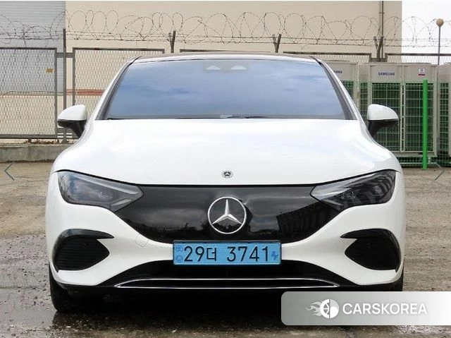 Mercedes-Benz EQE V295 2023 Белый из Кореи