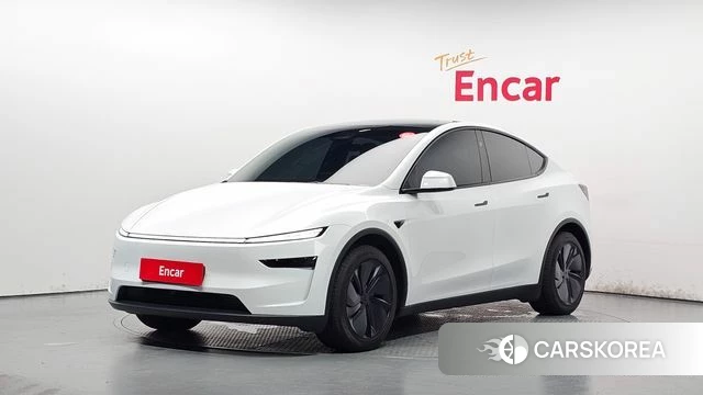 Tesla Model Y 2025 Белый из Кореи