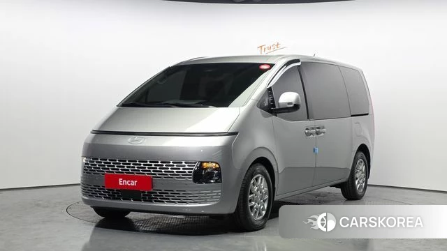 Hyundai Staria 2023 Серебряный из Кореи