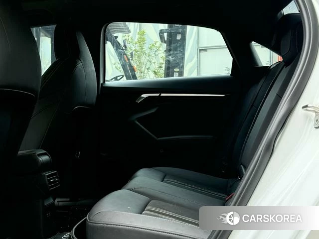 Audi A3 2021 Белый из Китая