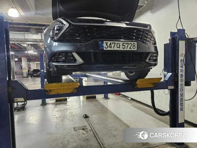 Kia Sportage 5th Generation Hybrid 2023 Серый из Кореи