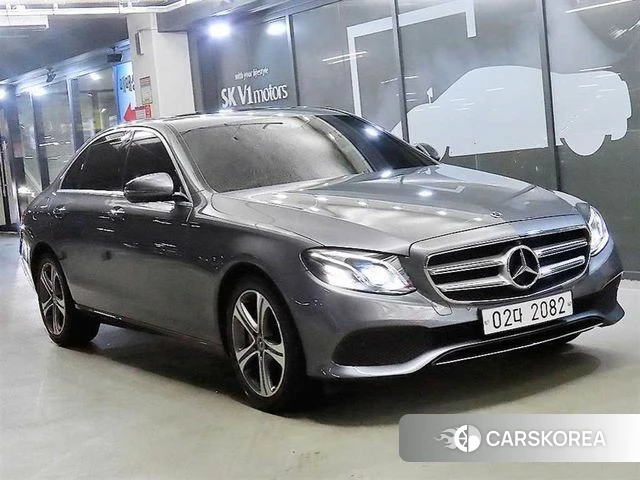 Mercedes-Benz E-Class W213 2018 Серый из Кореи