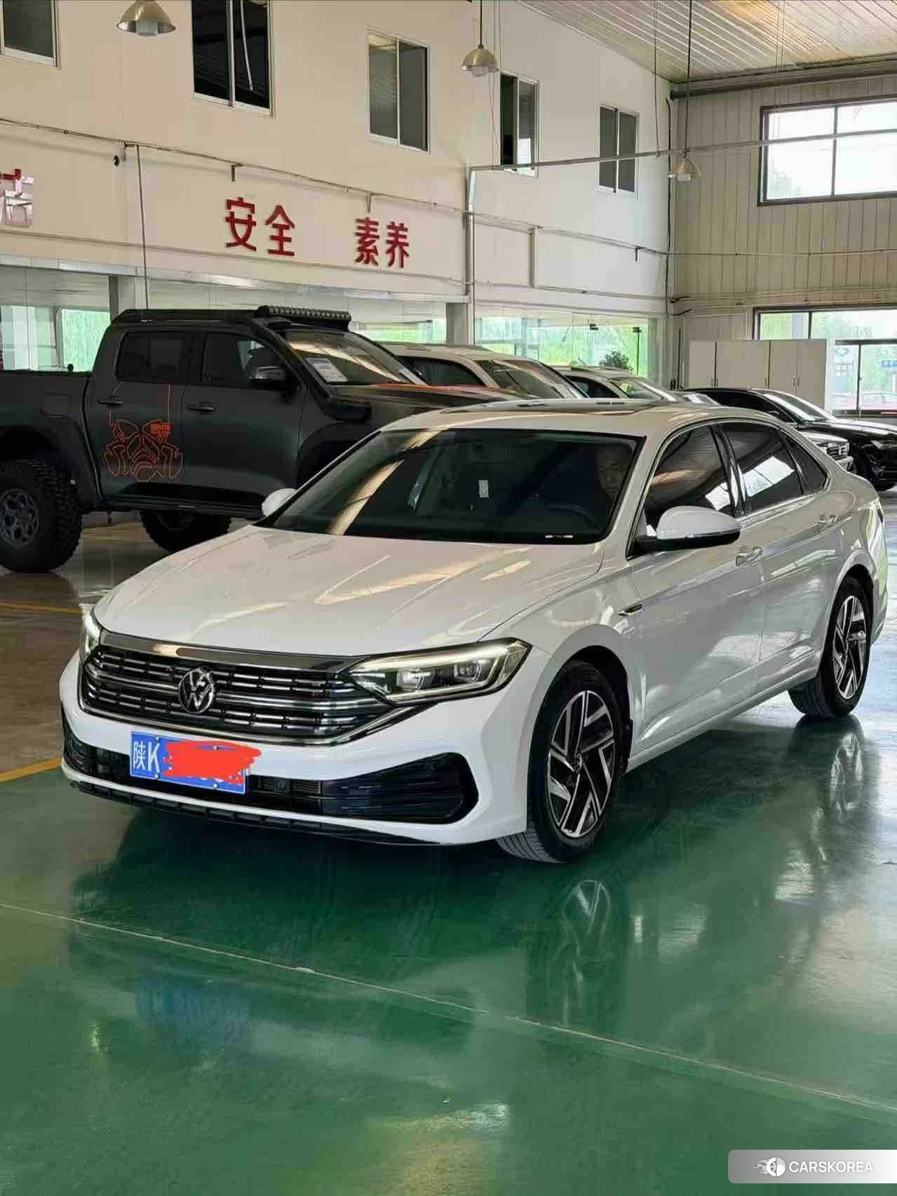 Volkswagen Sagitar 2022 Белый из Китая