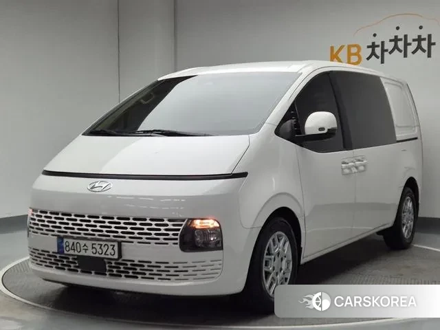 Hyundai Staria 2022 Белый из Кореи