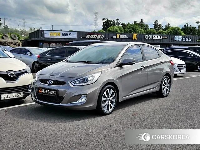 Hyundai Accent (New type) 2018 Песочный из Кореи