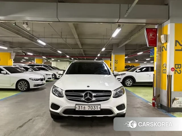Mercedes-Benz GLC-Class X253 2018 Белый из Кореи