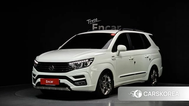 Ssangyong Korando Turismo 2018 Белый из Кореи