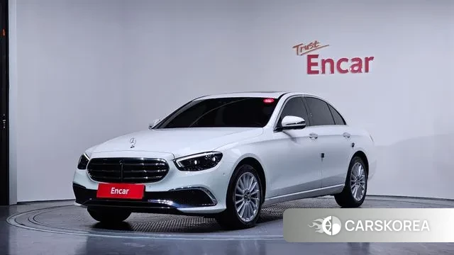 Mercedes-Benz E-Class W213 2022 Белый из Кореи