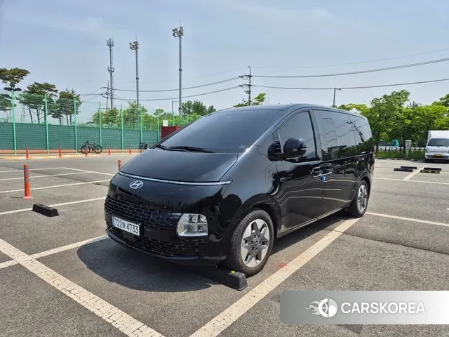 Hyundai Staria 2025 Черный из Кореи