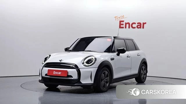 Mini Cooper 2023 Белый из Кореи