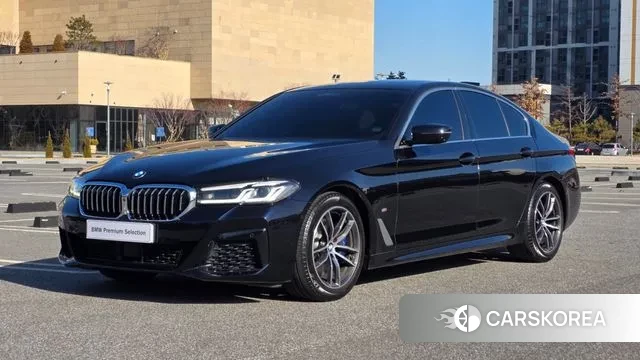 BMW 5 Series (G30) 2023 Черный из Кореи