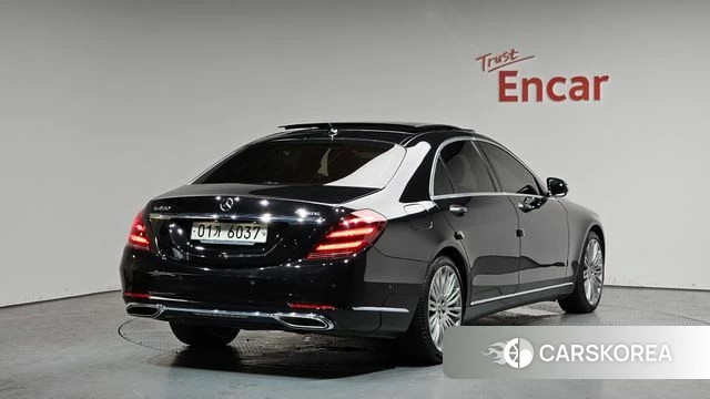 Mercedes-Benz S-Class W222 2019 Черный из Кореи