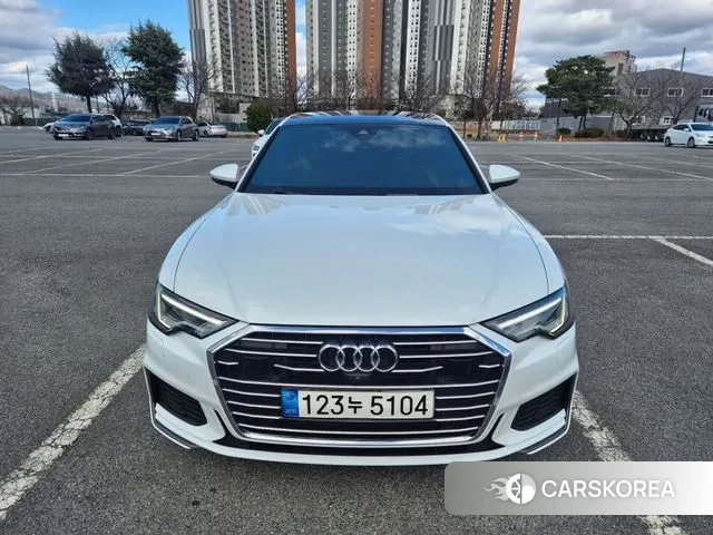 Audi A6 (C8) 2022 Белый из Кореи