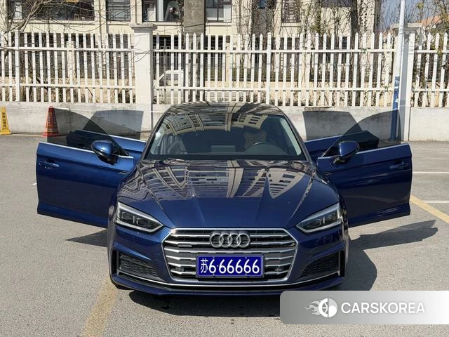 Audi A5 2018 Синий из Китая