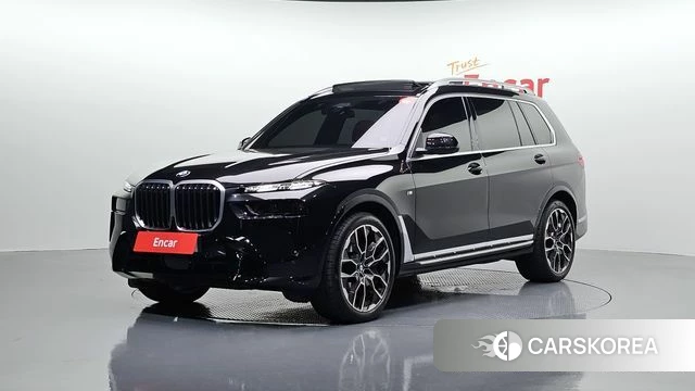 BMW X7 (G07) 2025 Черный из Кореи