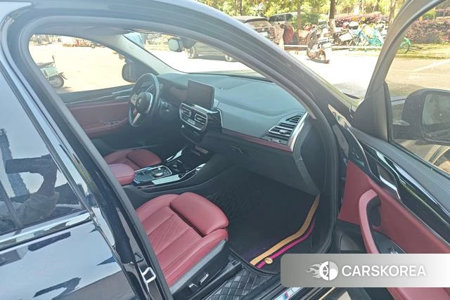 BMW iX3 2023 Черный из Китая