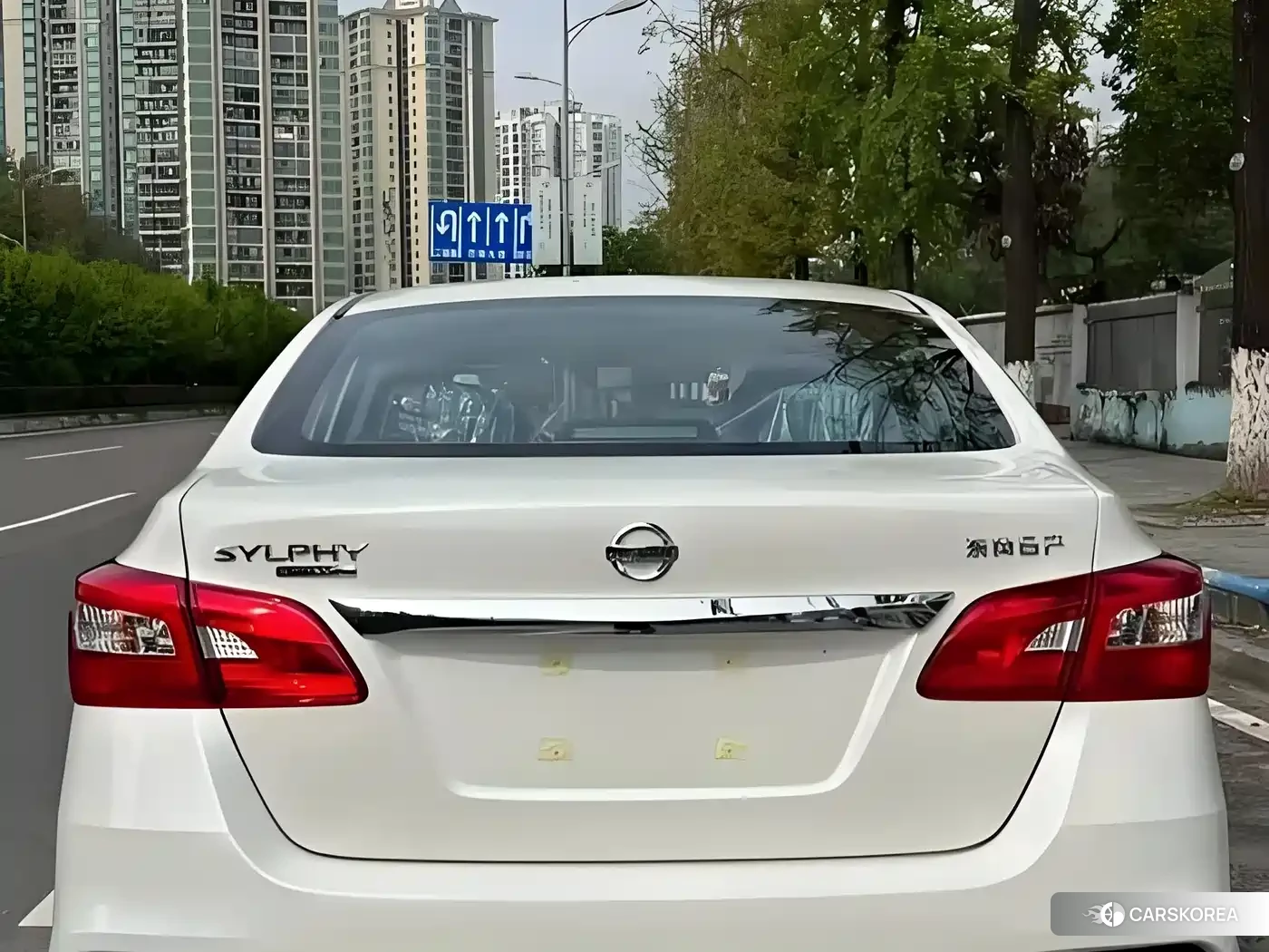 Nissan Sylphy 2026 Белый из Китая