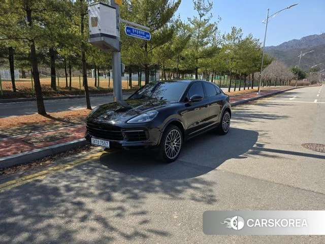 Porsche Cayenne (PO536) 2020 Черный из Кореи