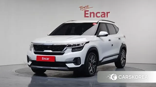 Kia Seltos 2022 Белый из Кореи