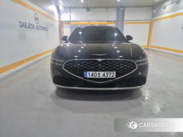 Genesis G90 (RS4) 2022 Черный из Кореи