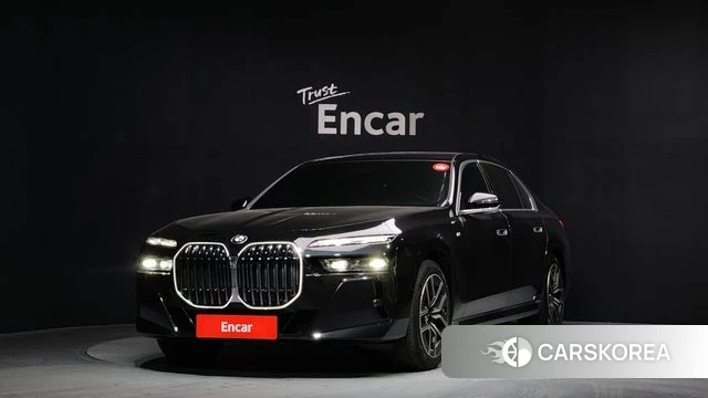 BMW 7 Series (G70) 2023 Черный из Кореи