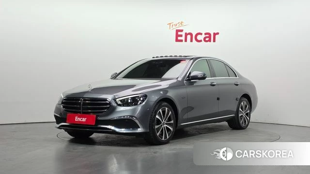 Mercedes-Benz E-Class W213 2021 Серый из Кореи
