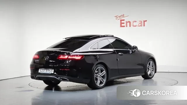 Mercedes-Benz E-Class W213 2019 Черный из Кореи