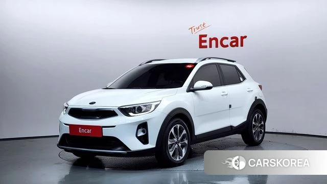 Kia Stonic 2020 Белый из Кореи