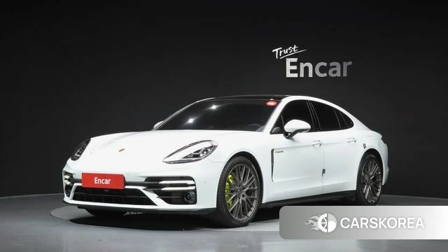 Porsche Panamera (971) 2023 Белый из Кореи