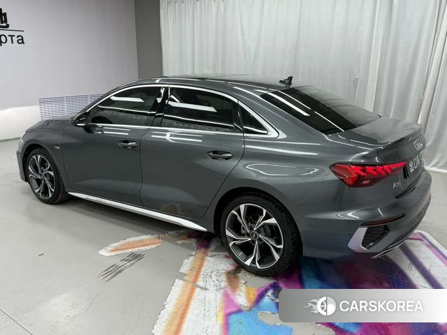 Audi A3 2022 Темно-серый из Китая