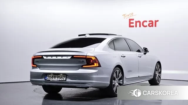 Volvo S90 2021 Серебряный из Кореи