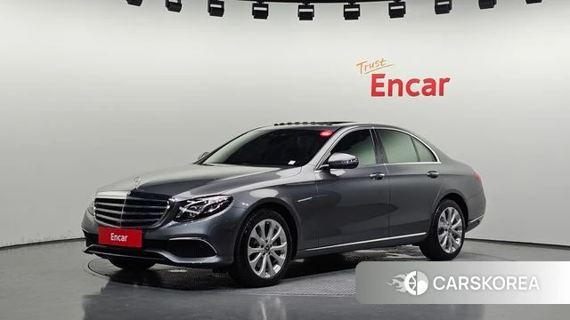 Mercedes-Benz E-Class W213 2019 Серый из Кореи
