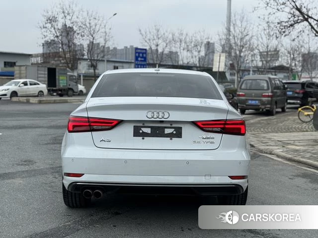 Audi A3 2019 Белый из Китая