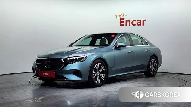 Mercedes-Benz E-Class W214 2025 Цвет галактики из Кореи