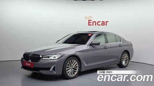 BMW 5 Series (G30) 2022 Серебристо-серый из Кореи