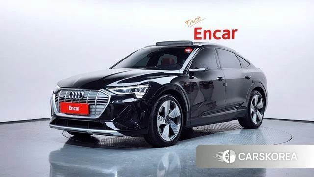 Audi e-Tron 2021 Черный из Кореи