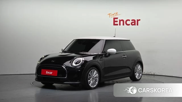 Mini Cooper 2022 Черный из Кореи