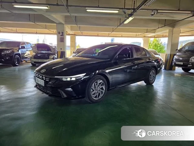 Hyundai The New Avante (CN7) 2023 Черный из Кореи