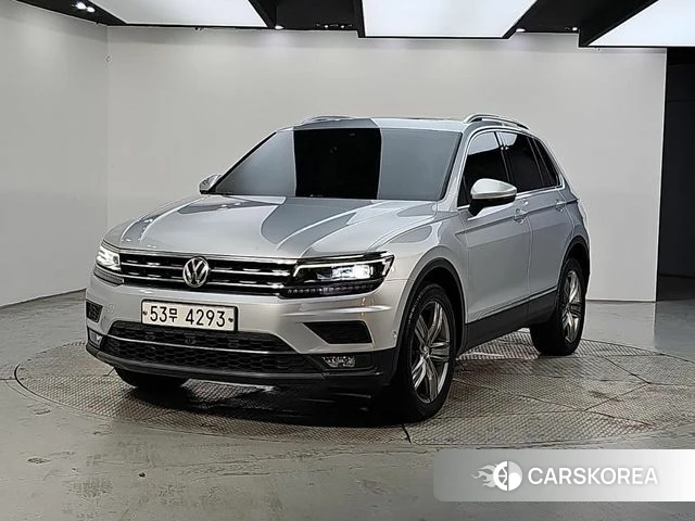 Volkswagen Tiguan second Generation 2018 Серебряный из Кореи