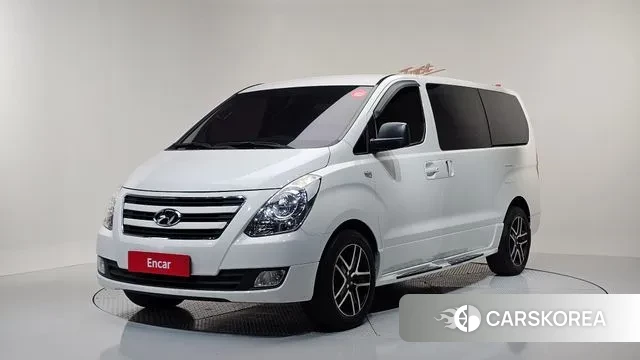 Hyundai Grand Starex 2018 Белый из Кореи