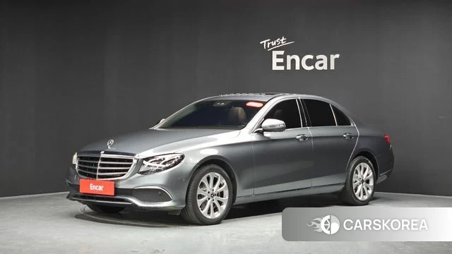 Mercedes-Benz E-Class W213 2019 Серый из Кореи