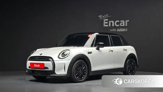 Mini Cooper 2023 Белый из Кореи