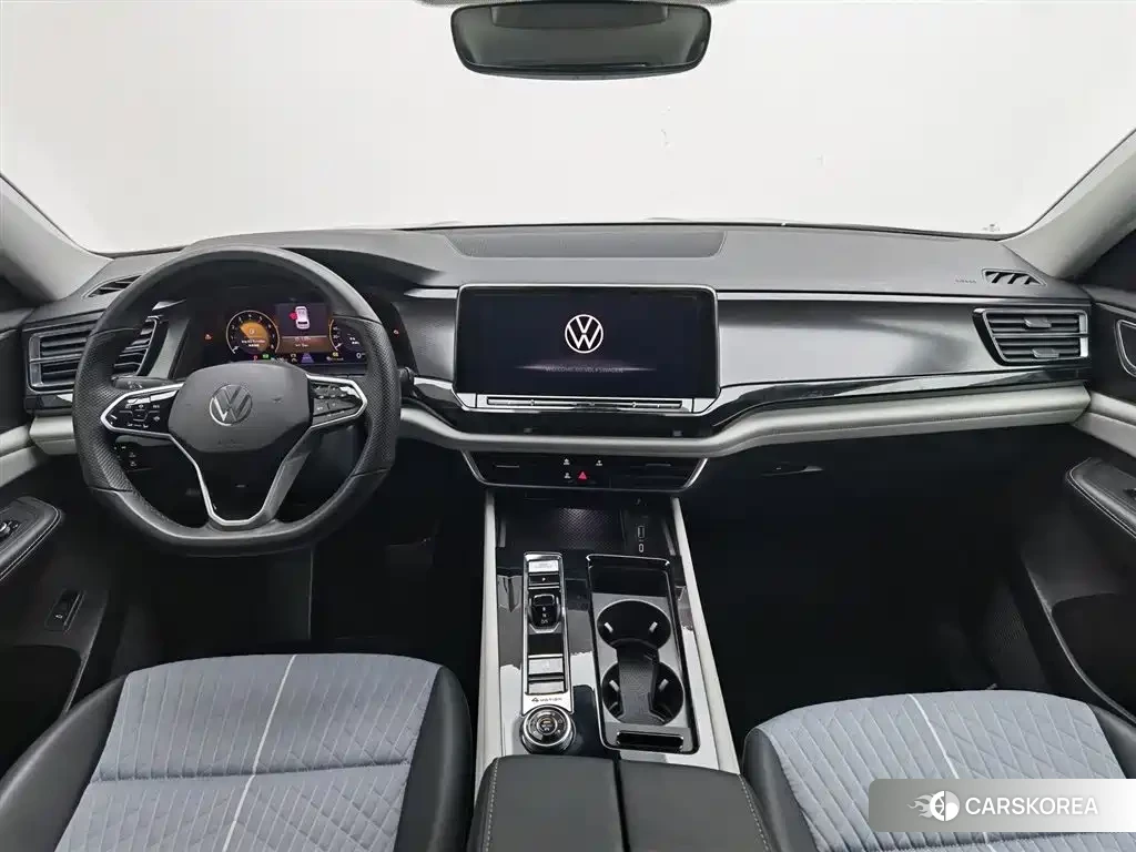 Volkswagen Teramont 2023 Черный из Китая