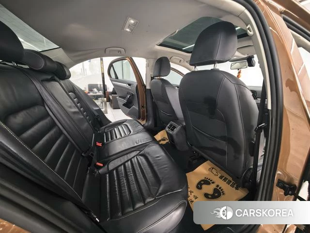 Volkswagen Lingdu 2018 Коричневый из Китая