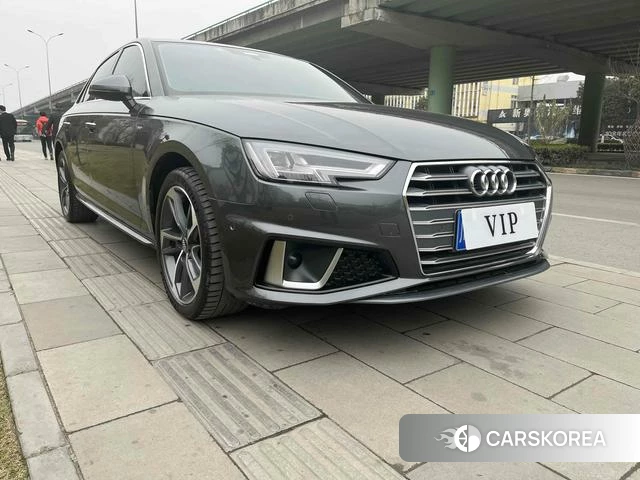 Audi A4L 2020 Темно-серый из Китая
