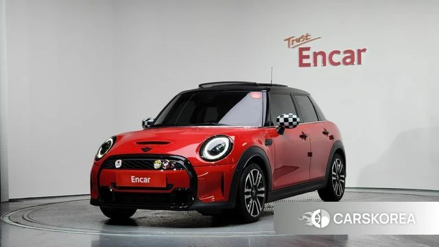 Mini Cooper S 2023 Красный из Кореи