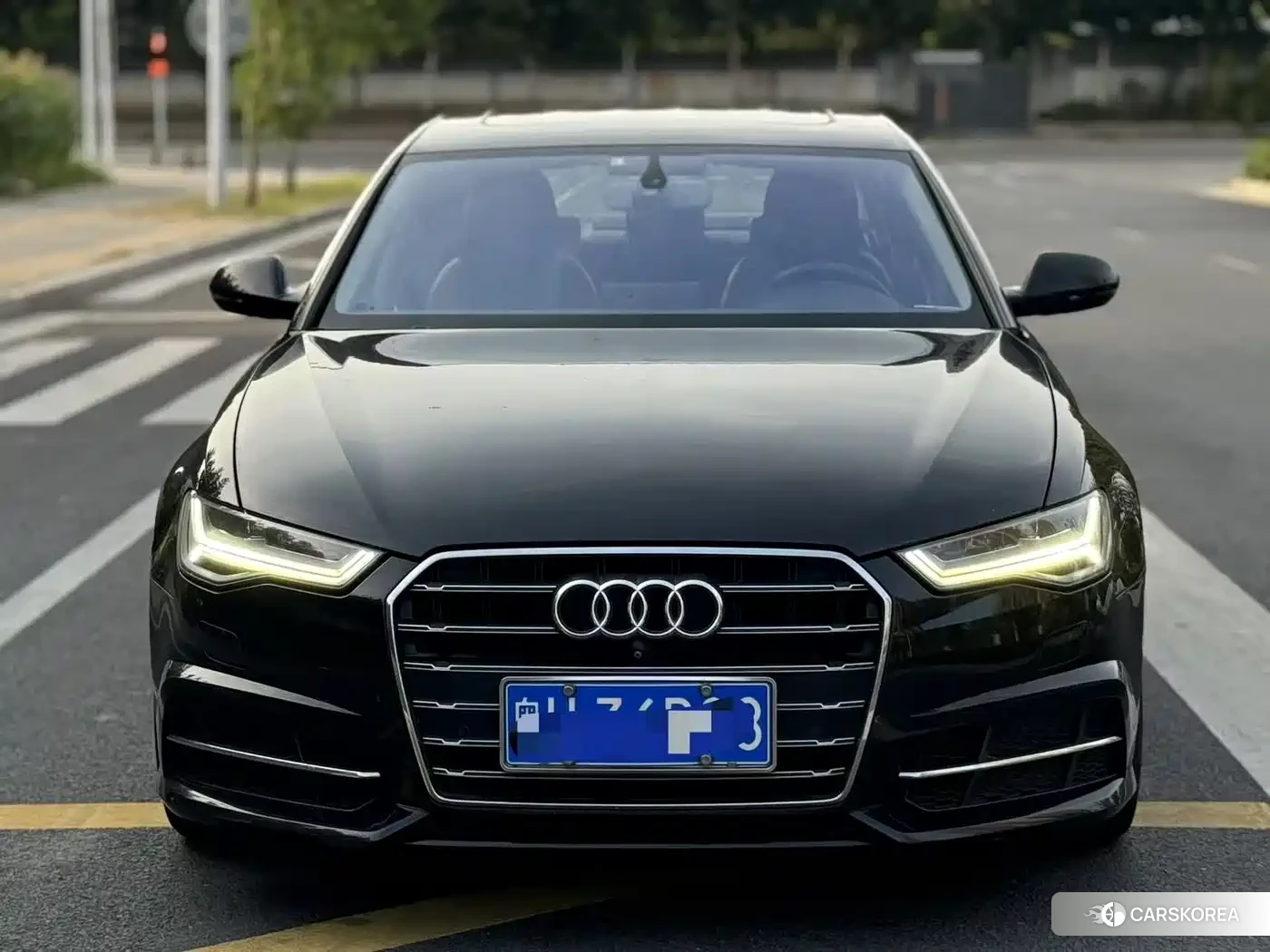 Audi A6L 2018 Черный из Китая