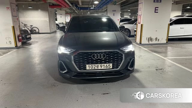 Audi Q3 (F3) 2022 Серый из Кореи
