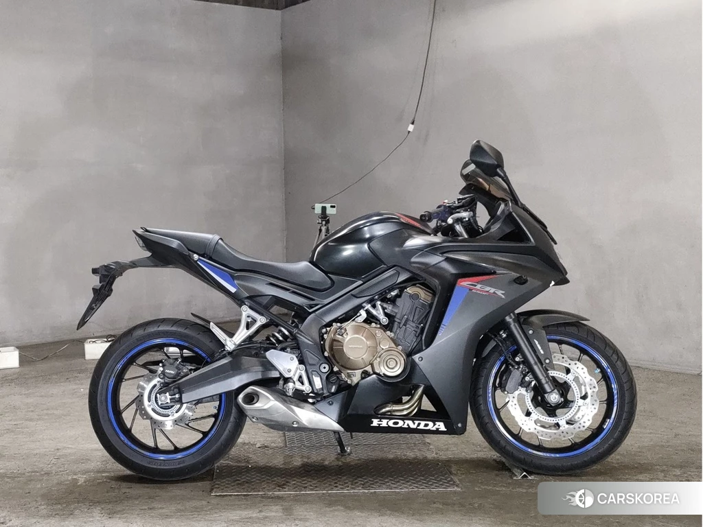 Проданный Honda CBR650F 2019 из Японии