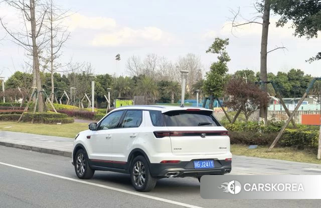 Chang'an CS55 PLUS 2021 Белый из Китая